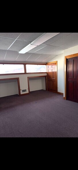 More Photos Of 84 Park Ave, Flemington Office For Lease
