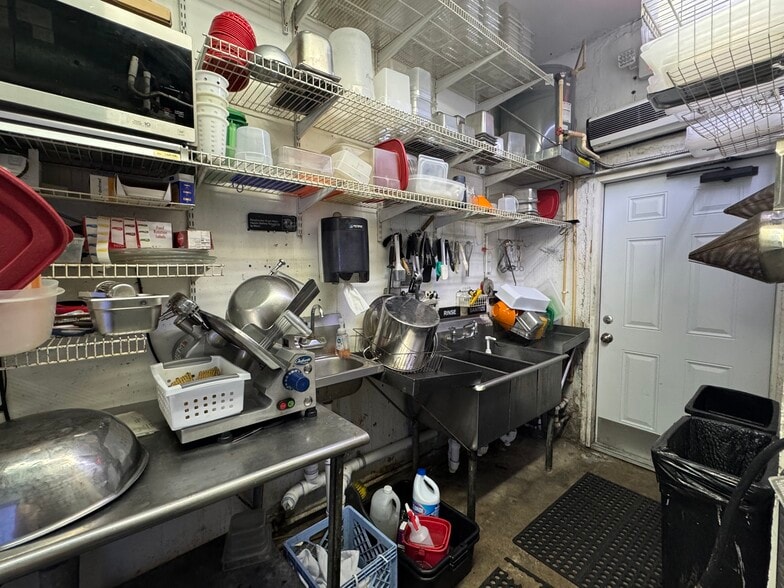 More Photos Of 2414-2430 S State Road 7, Hollywood Unknown For Lease