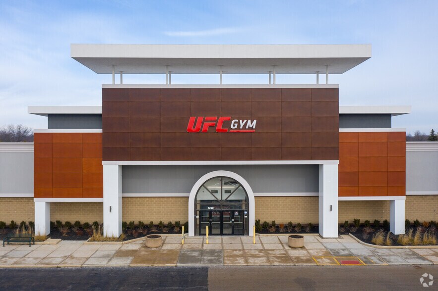 More Photos Of 1200-1620 W 75th St, Downers Grove Unknown For Lease