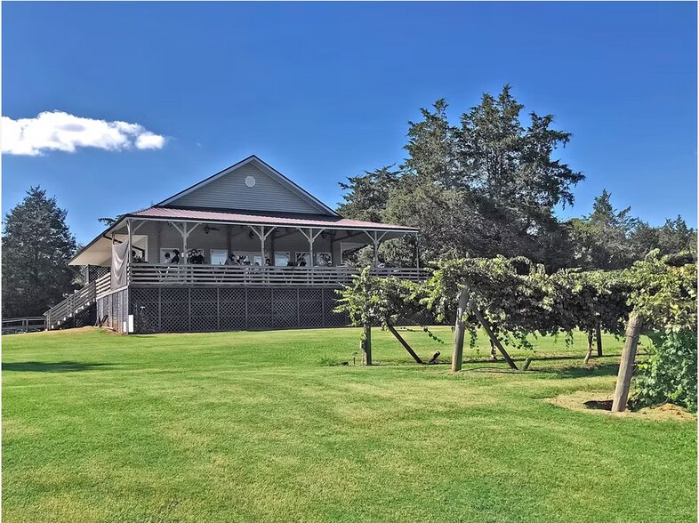 More Photos Of 1650 Dusty Rd, Newberry Winery Vineyard For Sale