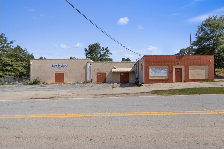 Primary Photo Of 987 Hollywood Rd NW, Atlanta Industrial For Sale