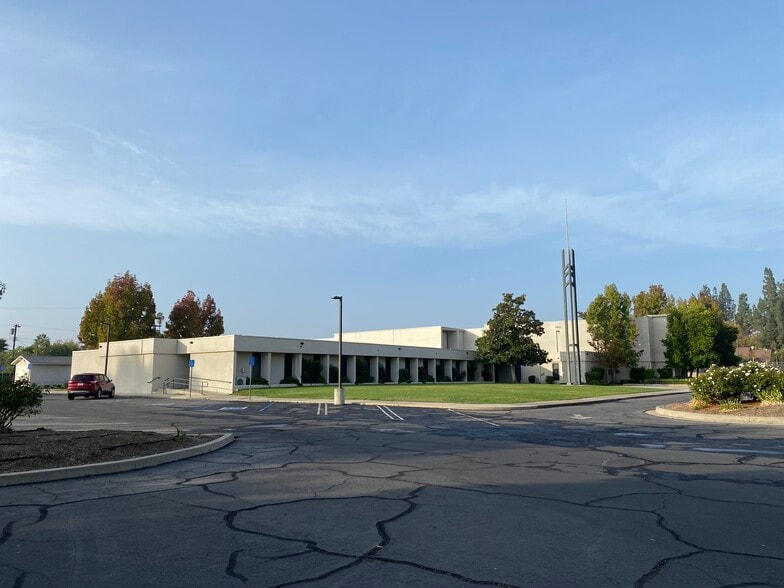 More Photos Of 7045 Farralone Ave, Canoga Park Religious Facility For Sale