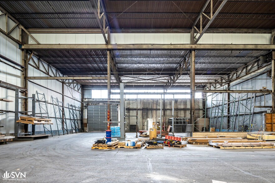 More Photos Of 1115 Delaware Ave, Lexington Warehouse For Lease