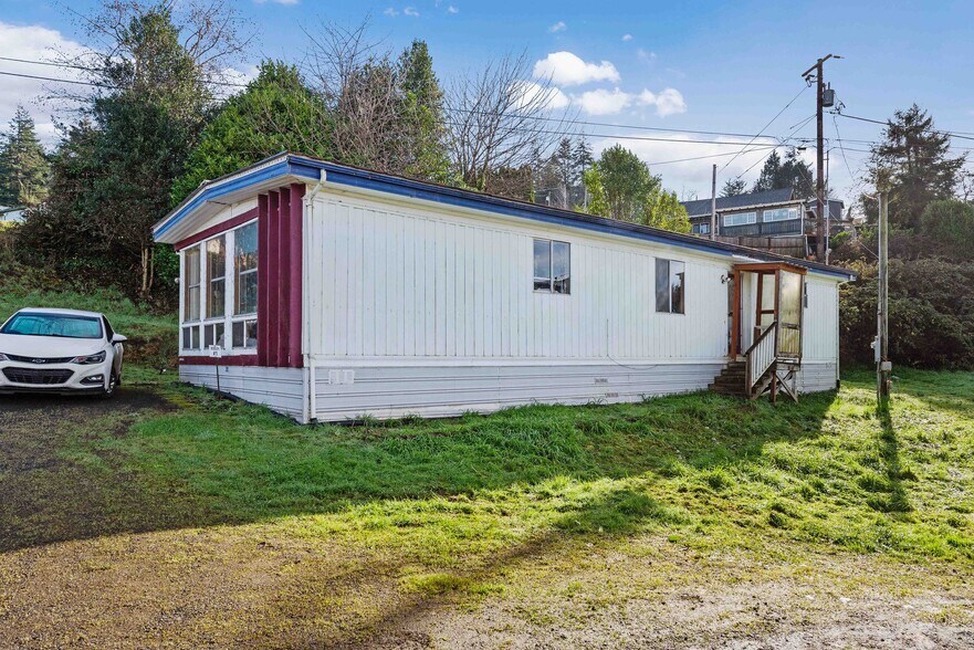 More Photos Of 93531 Coal Bank Ln, Coos Bay Manufactured Housing Mobile Home Park For Sale