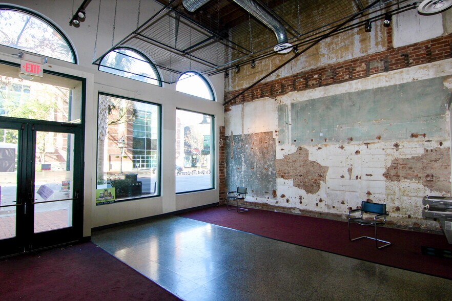 More Photos Of 1534 Main St, Columbia Medical For Lease