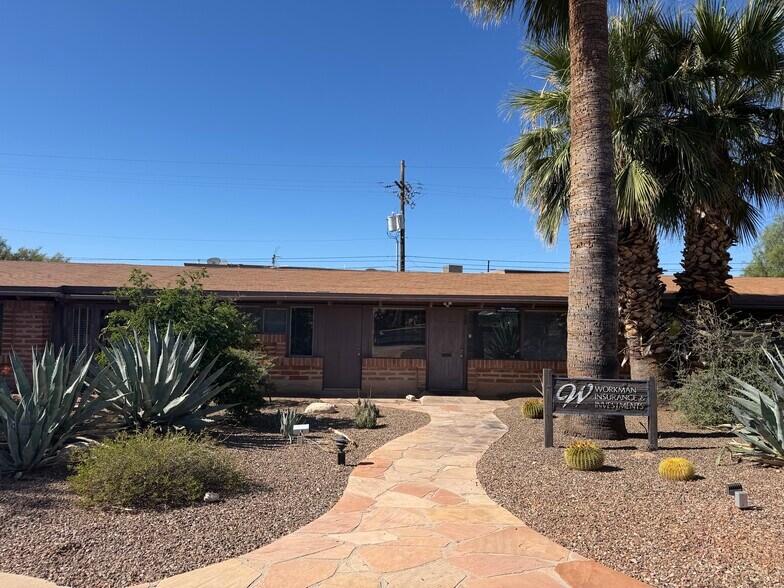 More Photos Of 6812 N Oracle Rd, Tucson Office For Sale