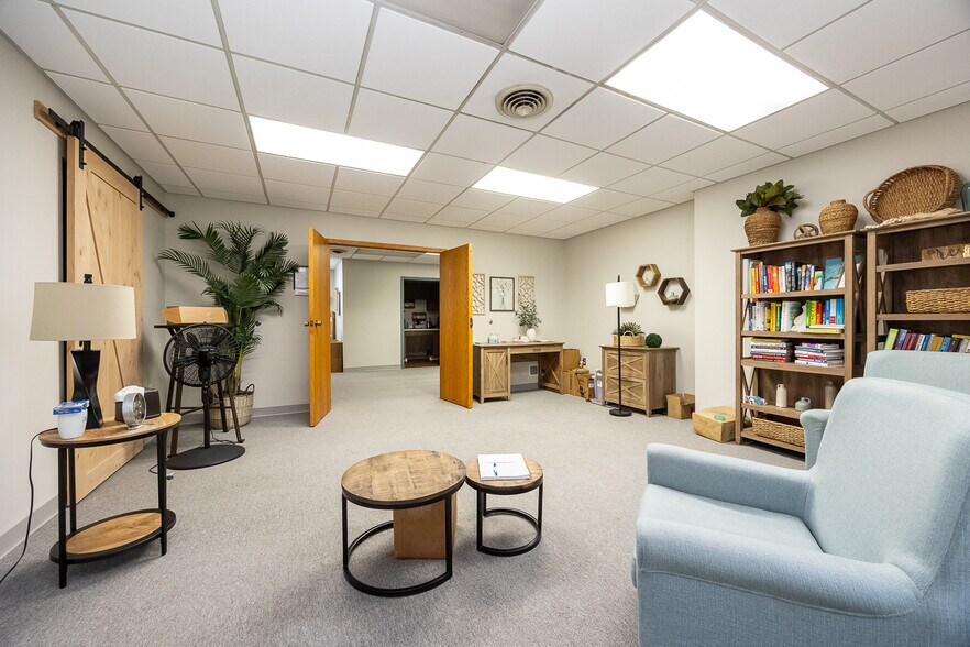 More Photos Of 728 Springdale Dr, Exton Office For Lease