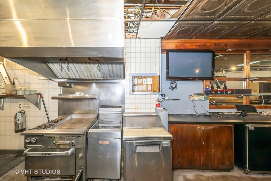 More Photos Of 1233 S Wabash Ave, Chicago Storefront Retail Office For Sale