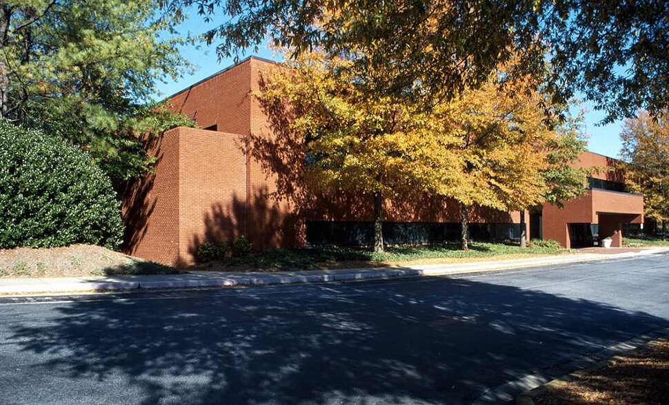 More Photos Of 2000 S Park Pl SE, Atlanta Office Residential For Lease