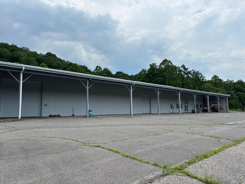 More Photos Of 10578 River Rd, Wellsburg Warehouse For Lease