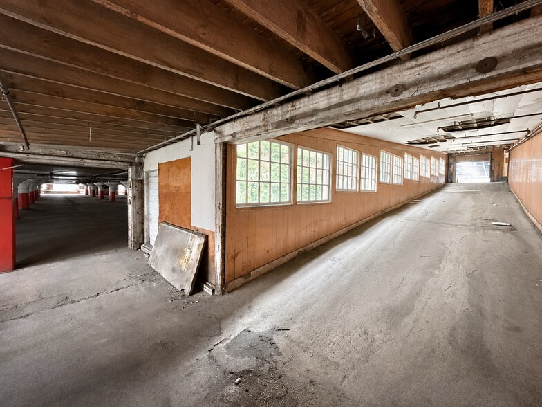 More Photos Of 620 Spring St, North Dighton Warehouse For Lease
