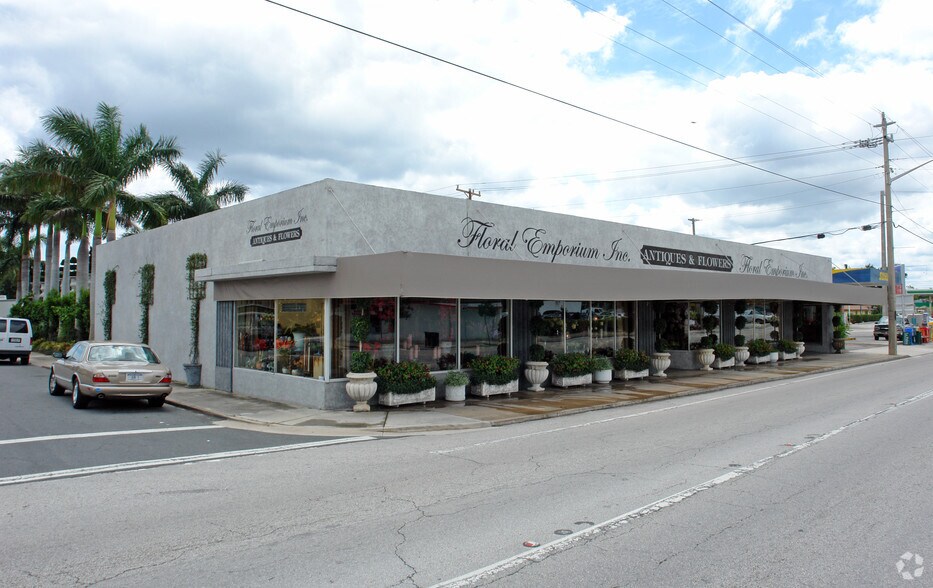 More Photos Of 3900 S Dixie Hwy, West Palm Beach Freestanding For Lease