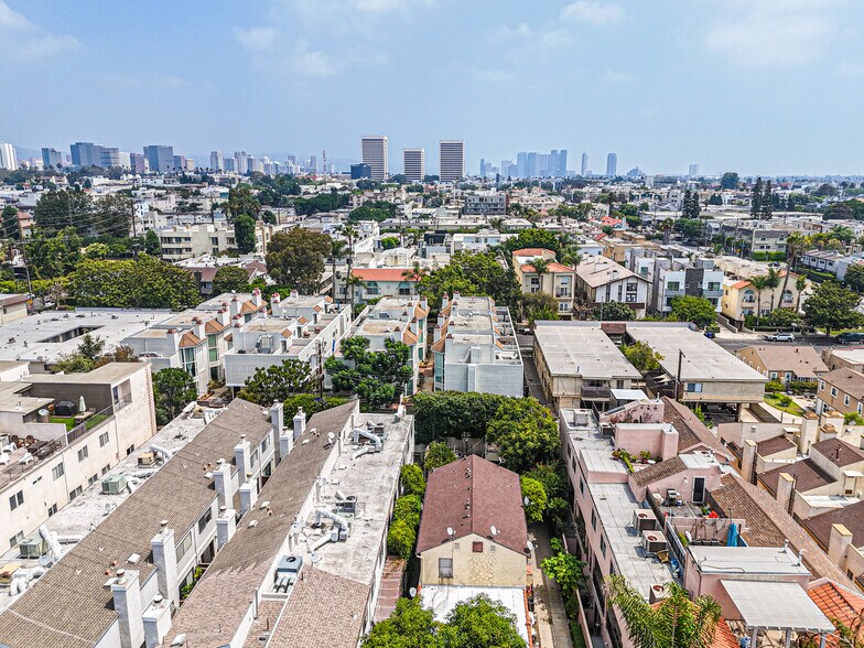 More Photos Of 1728 Granville Ave, Los Angeles Apartments For Sale