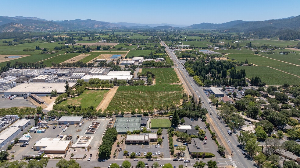 More Photos Of 1101 Vintage Ave, Saint Helena Office For Sale