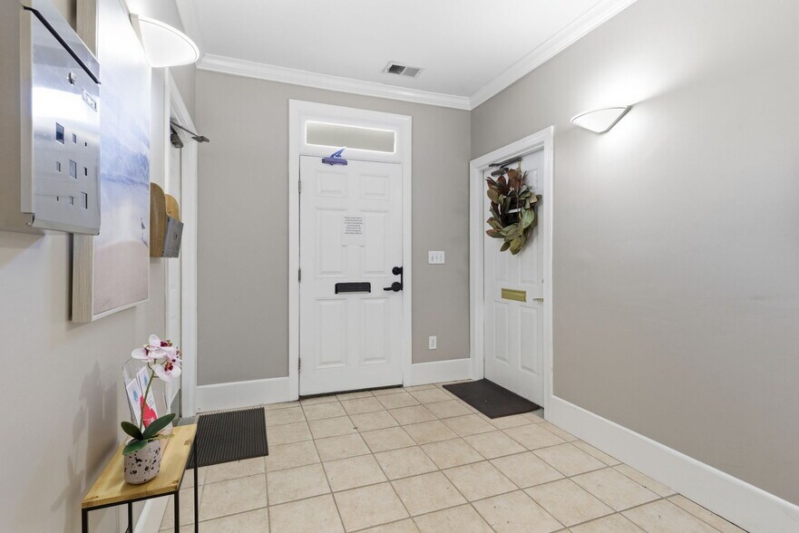 More Photos Of 181 Wind Chime Ct, Raleigh Office For Lease