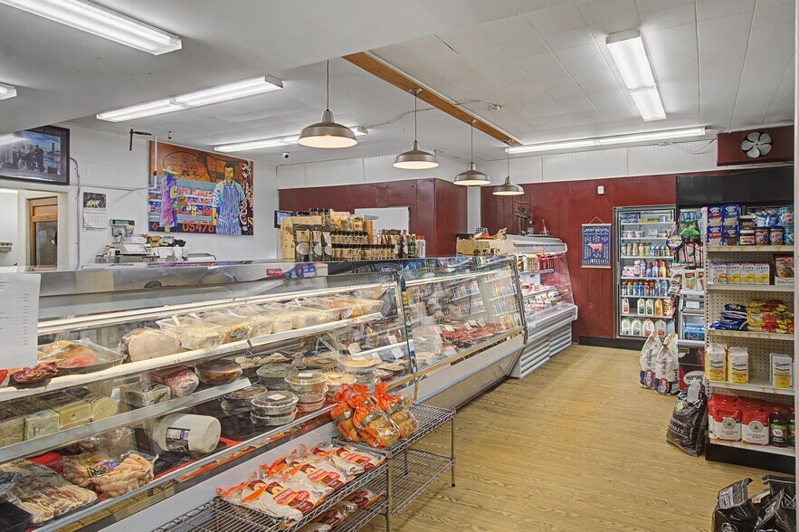 More Photos Of 23 Barlow St, St. Albans Town Convenience Store For Sale