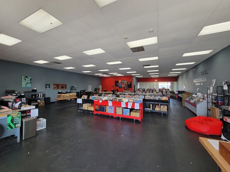 More Photos Of 502 N Tustin St, Orange Unknown For Lease