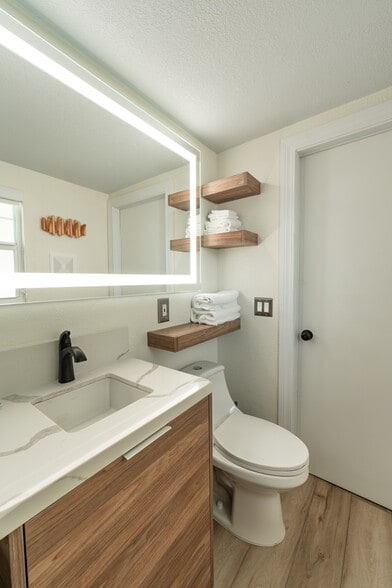 More Photos Of 2502 Tamarind Dr, Hutchinson Island Hotel For Sale
