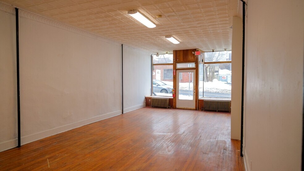 More Photos Of 1005 E Fayette St, Syracuse Apartments For Lease