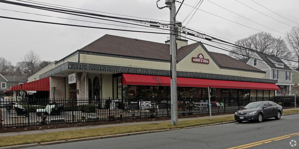 More Photos Of 221 South St, Oyster Bay Freestanding For Lease