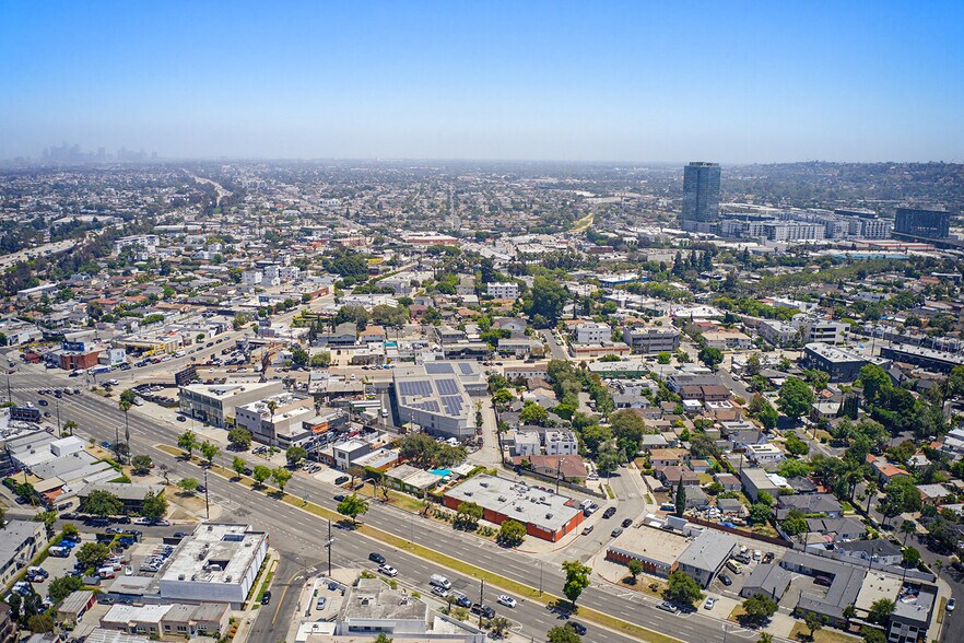 More Photos Of 8560 Venice Blvd, Los Angeles Storefront Retail Office For Sale