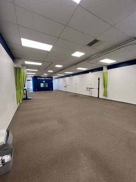 More Photos Of 13700-13850 Little Rd, Hudson Unknown For Lease