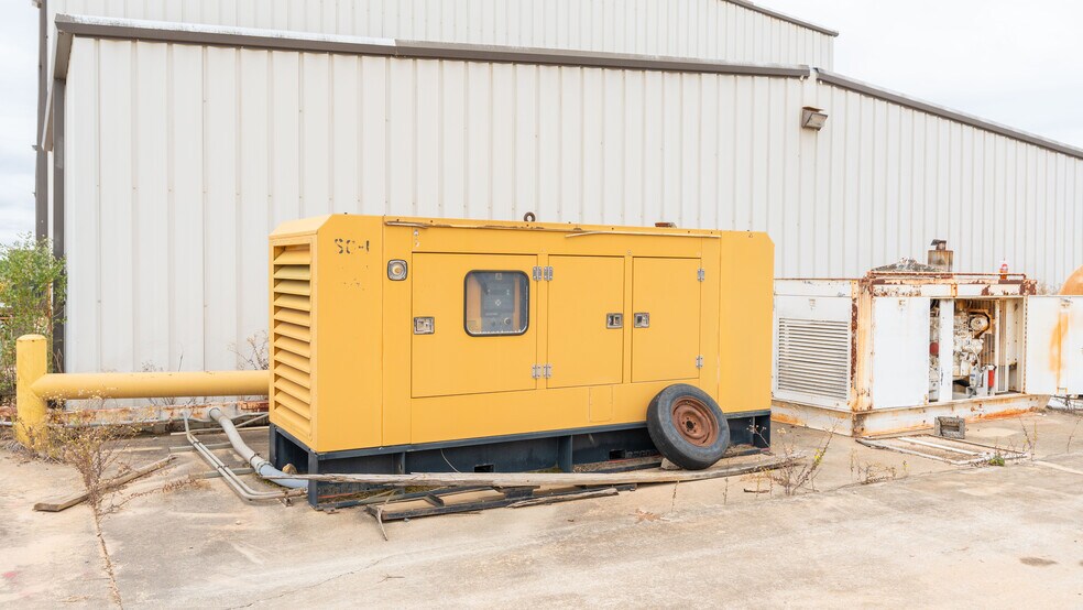 More Photos Of 11708 GA Highway 24 W, Sandersville Warehouse For Sale