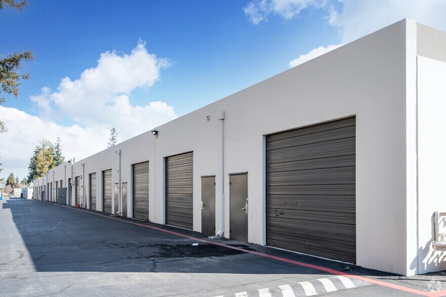 More Photos Of 2910-2960 Scott Blvd, Santa Clara Unknown For Lease