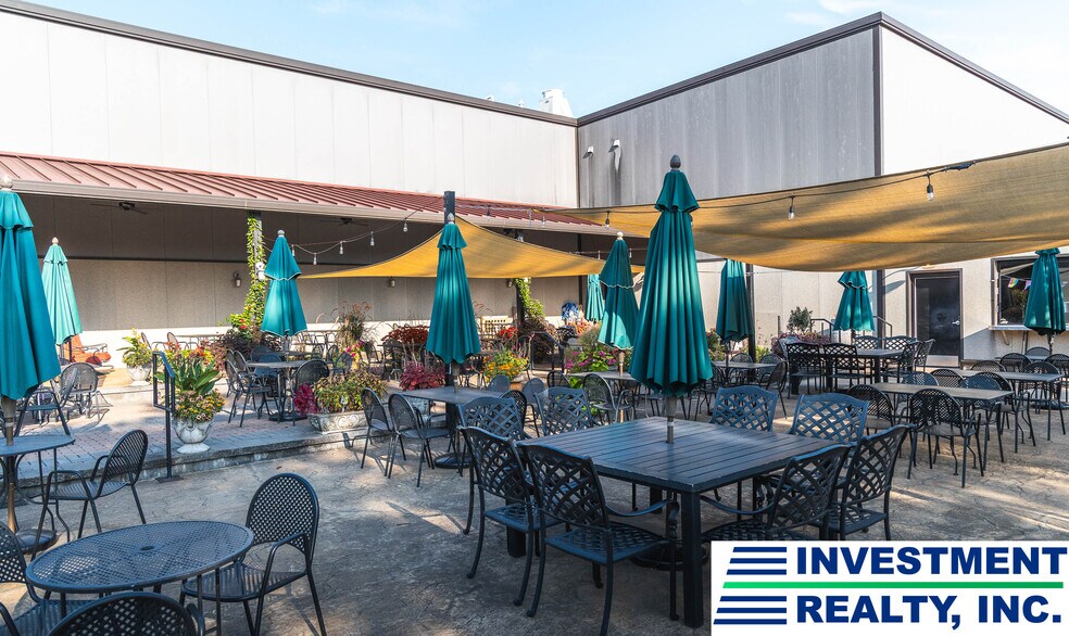 More Photos Of 551 State Route B, Saint James Restaurant For Sale
