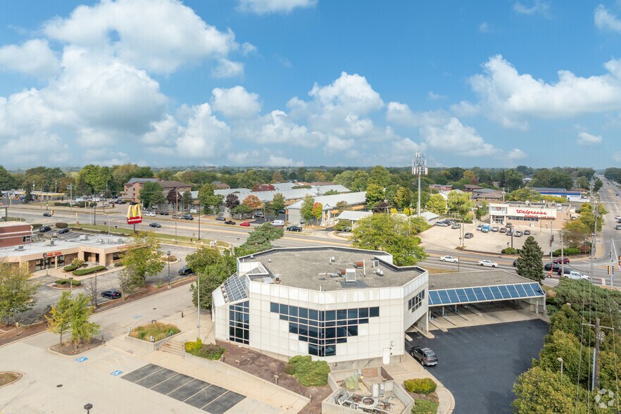 More Photos Of 4425 Harrison Ave, Rockford Office For Sale