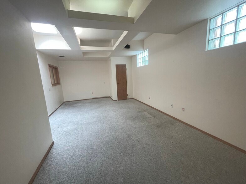 More Photos Of 1709 Girard Blvd NE, Albuquerque Medical For Lease