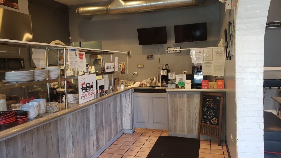 More Photos Of 2251-2259 W Taylor St, Chicago Restaurant For Lease