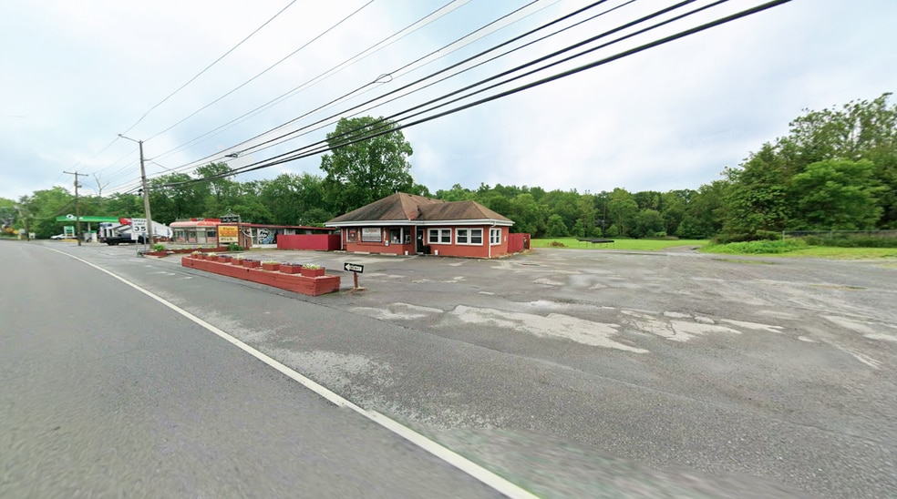 Primary Photo Of 57 New Jersey 94, Blairstown General Retail For Sale