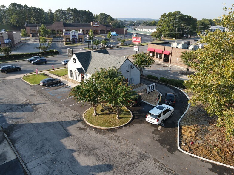 More Photos Of 1536 Montclair Rd, Birmingham General Retail For Lease