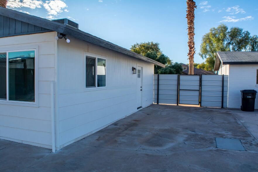 More Photos Of 1380 W Caroline Ln, Tempe Warehouse For Lease