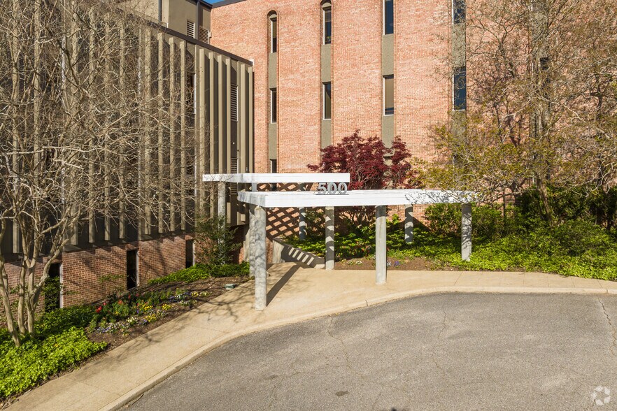 More Photos Of 500 Office Park Dr, Birmingham Office For Lease