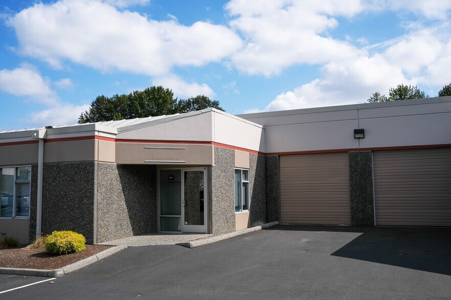 More Photos Of 1020 S 344th St, Federal Way Unknown For Lease