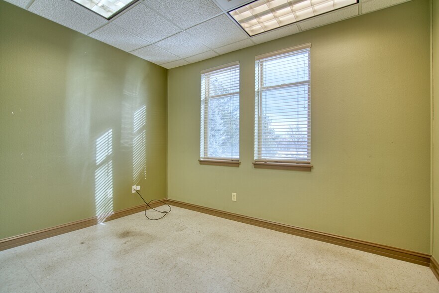 More Photos Of 4790 Table Mesa Dr, Boulder Office For Lease