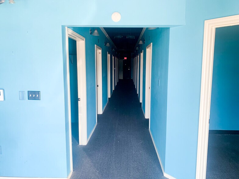 More Photos Of 305 Frankford Ave, Lubbock Unknown For Lease