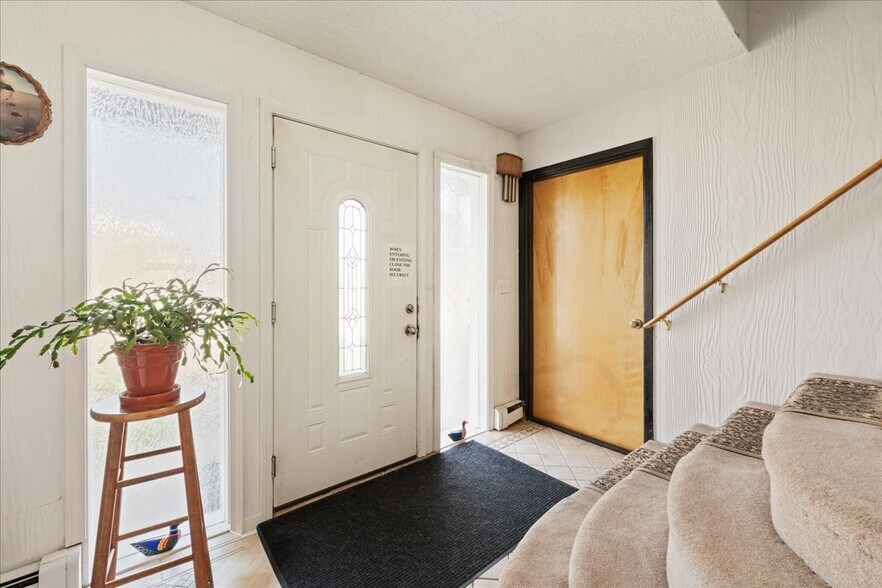 More Photos Of 205 A St, Fairbanks Apartments For Sale