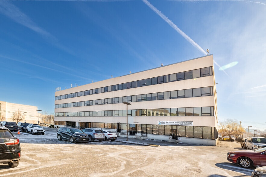 More Photos Of 30-50 Whitestone Expy, Flushing Office For Lease