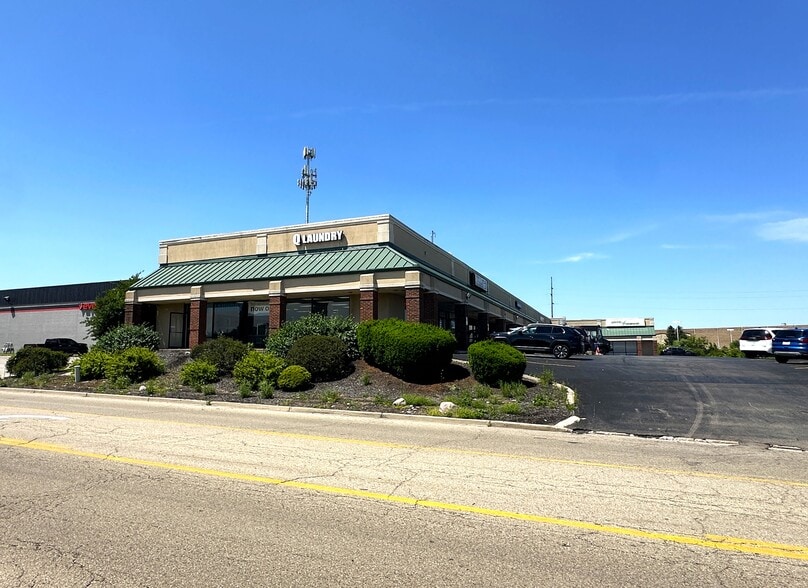 More Photos Of 8935-8947 Kingsridge Rd, Dayton Storefront Retail Office For Sale