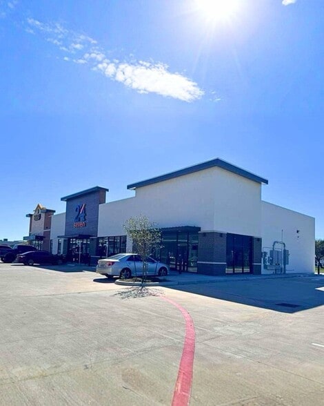 More Photos Of 11418 Sam Houston Pkwy E, Houston General Retail For Lease