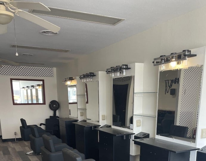 More Photos Of 120 W Main St, Salem Storefront Retail Residential For Sale