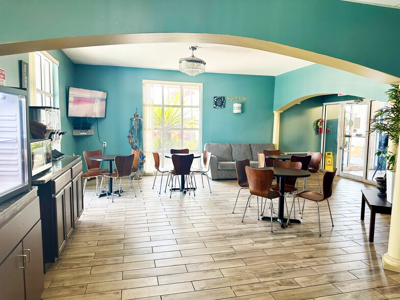 More Photos Of 2226 Highway 71, Marianna Hotel For Sale