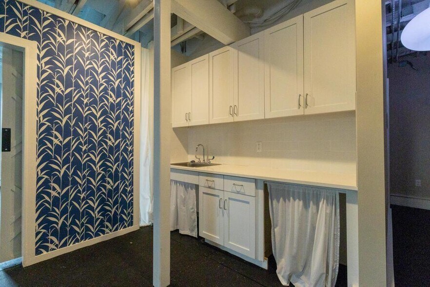 More Photos Of 117 East St, Hutto Loft Creative Space For Sale