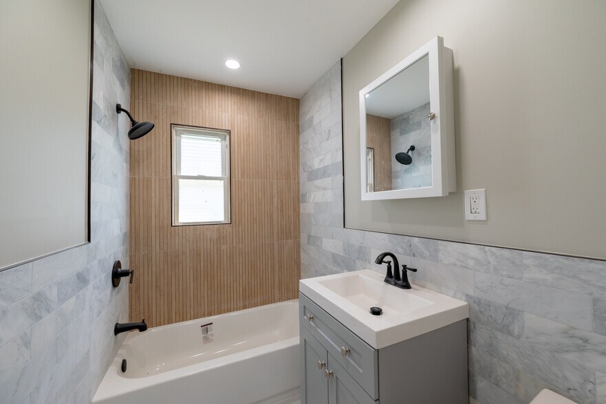 More Photos Of 34 Oakland St, Bridgeton Apartments For Sale