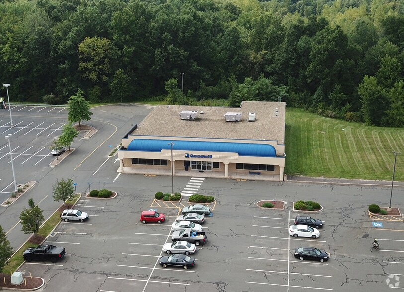 More Photos Of 331 Cottage Grove Rd, Bloomfield Freestanding For Lease