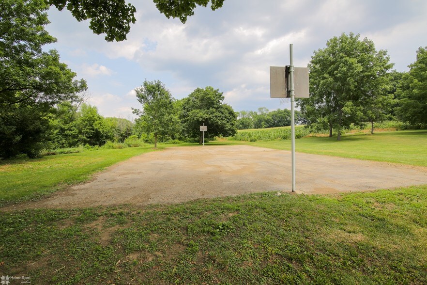 More Photos Of 3305 Municipal Dr, Whitehall Apartments For Sale