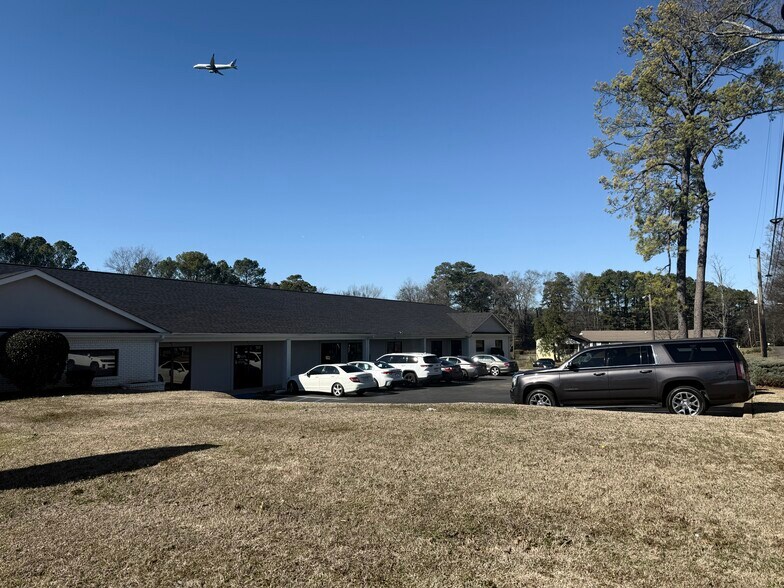 More Photos Of 524 Red Lane Rd, Birmingham Medical For Lease